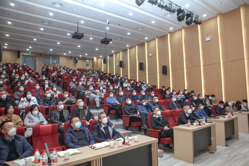 IM电竞微电召开2022年度高管述职大会